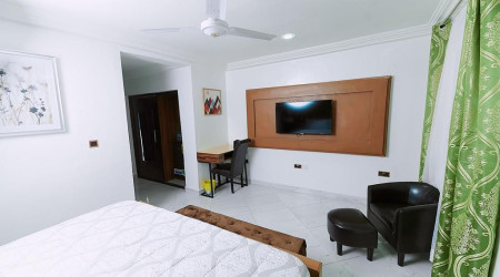 Kings Villagio Hotel